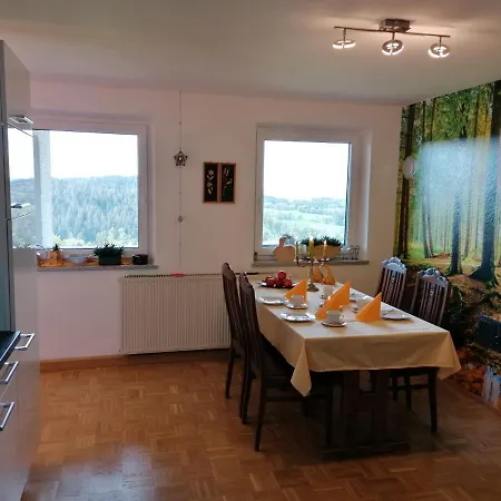 Christa Grabmeier * Grainet